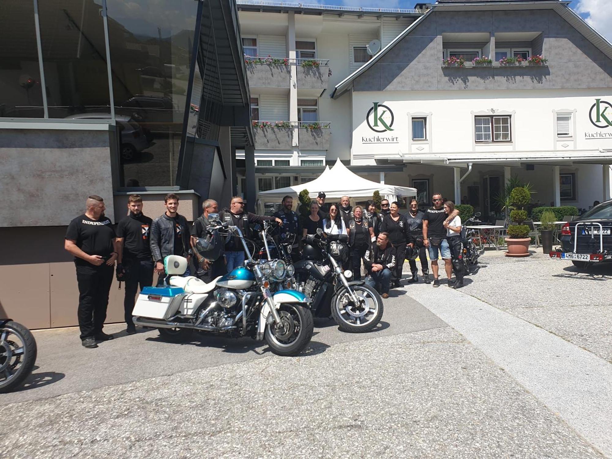 Hotel Kuchlerwirt Treffen Exterior foto
